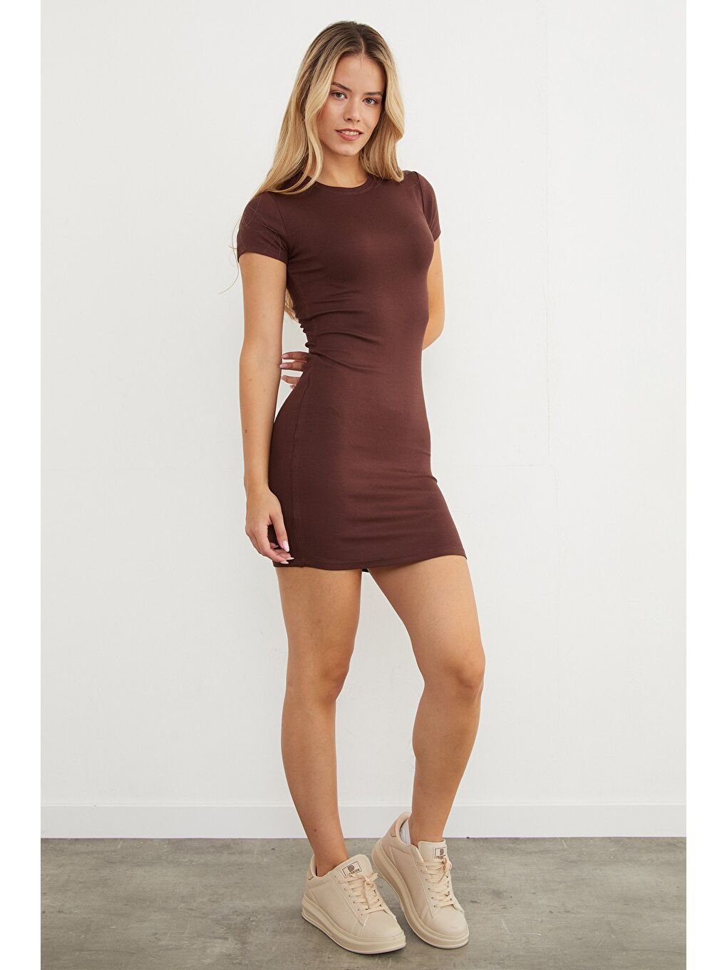 Kahverengi Basic Bisiklet Yaka Elastanlı Elbise