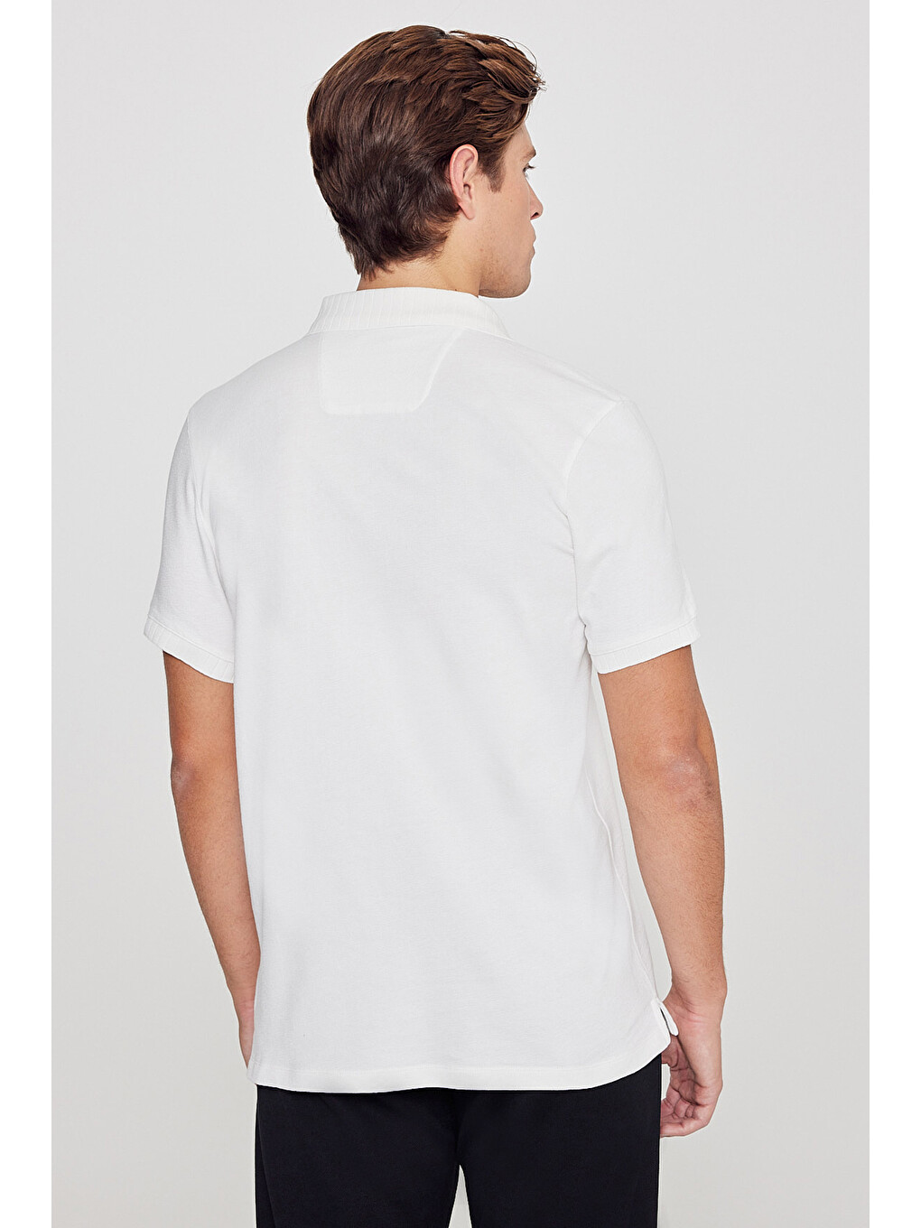 Erkek Ekru %100 Pamuk Slim Fit Dar Kesim Polo Yaka Jakarlı Tişört-4
