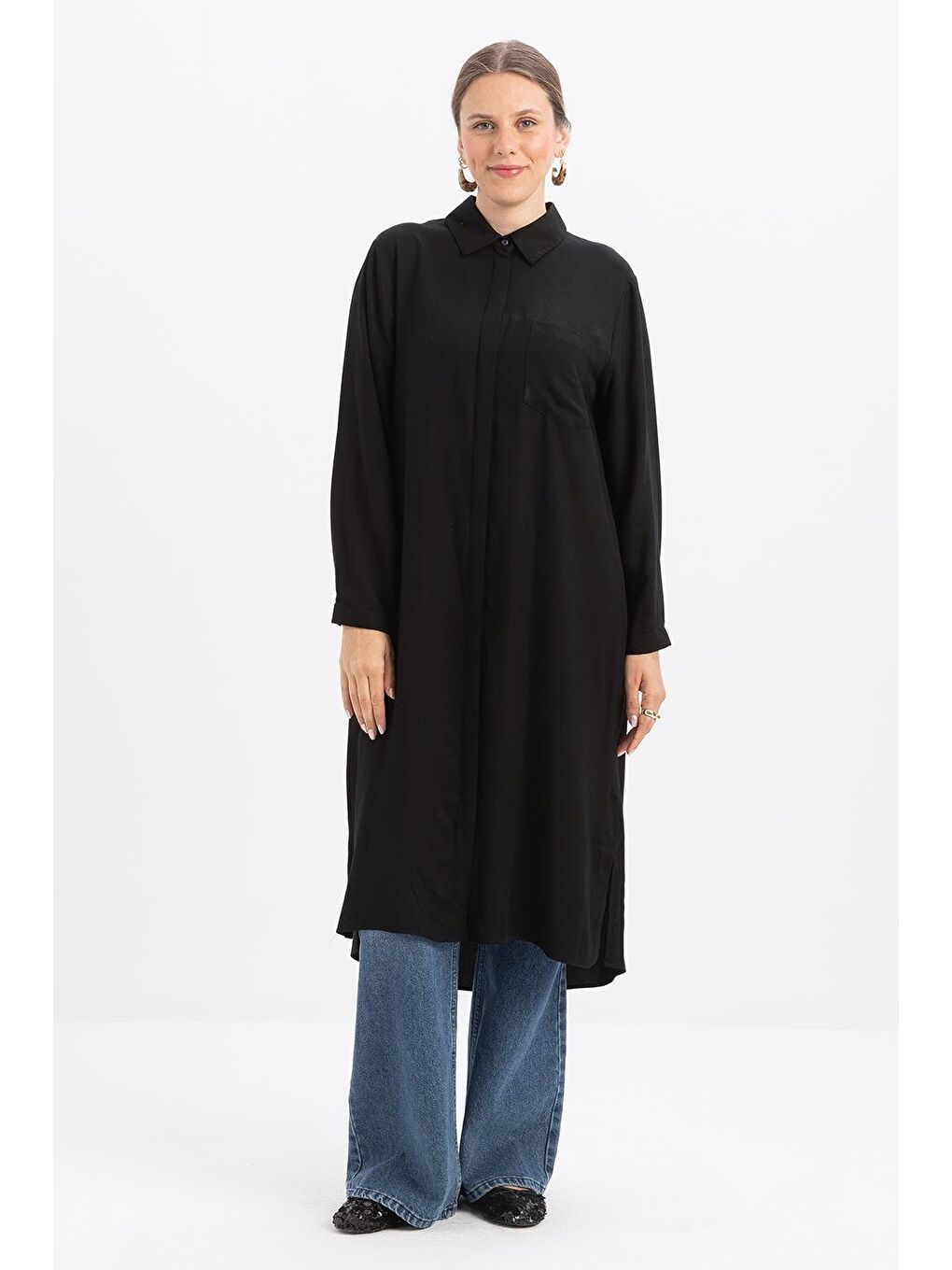 Siyah-Yırtmaçlı Cepli Uzun Gömlek-1