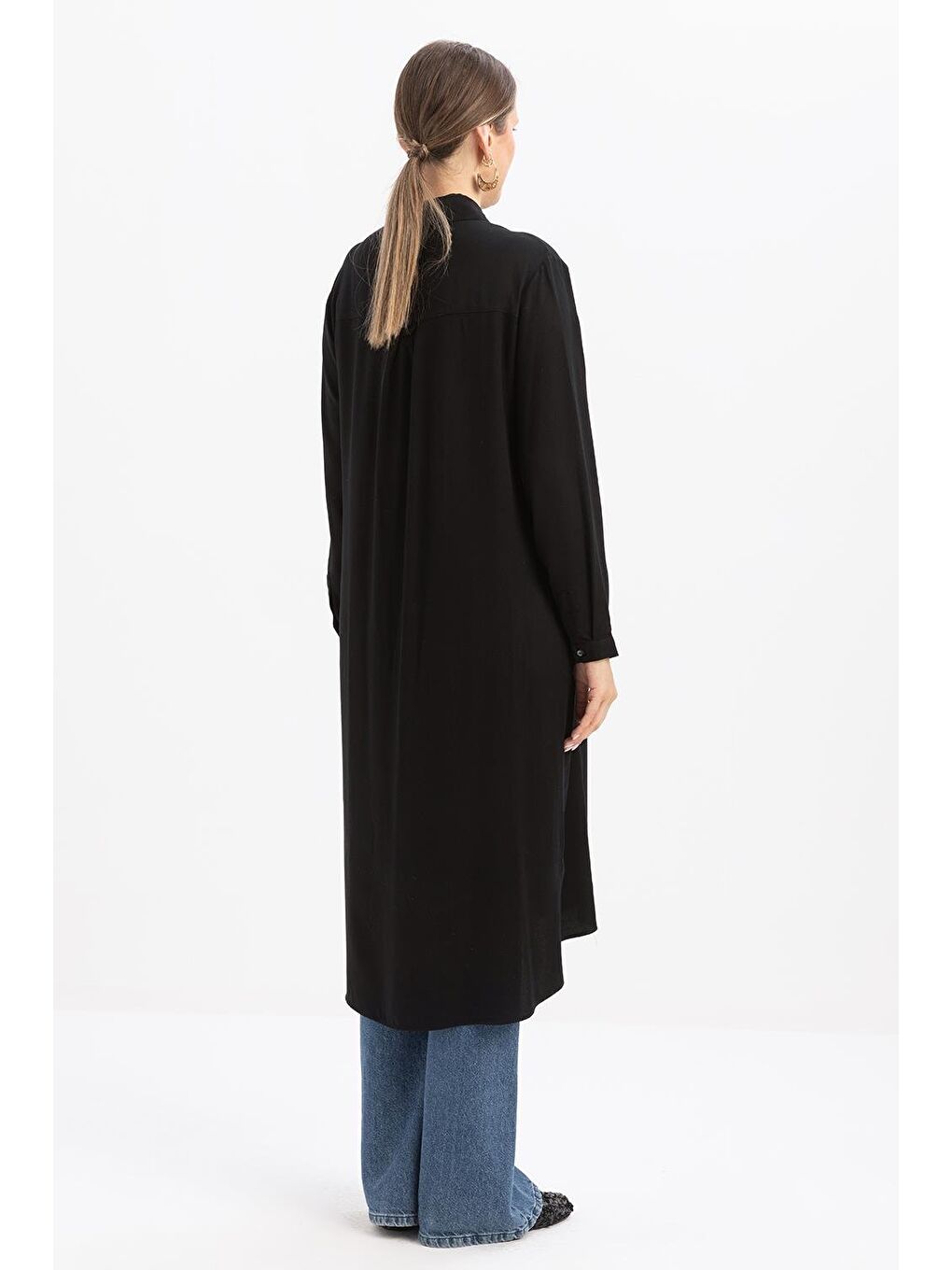 Siyah-Yırtmaçlı Cepli Uzun Gömlek-3