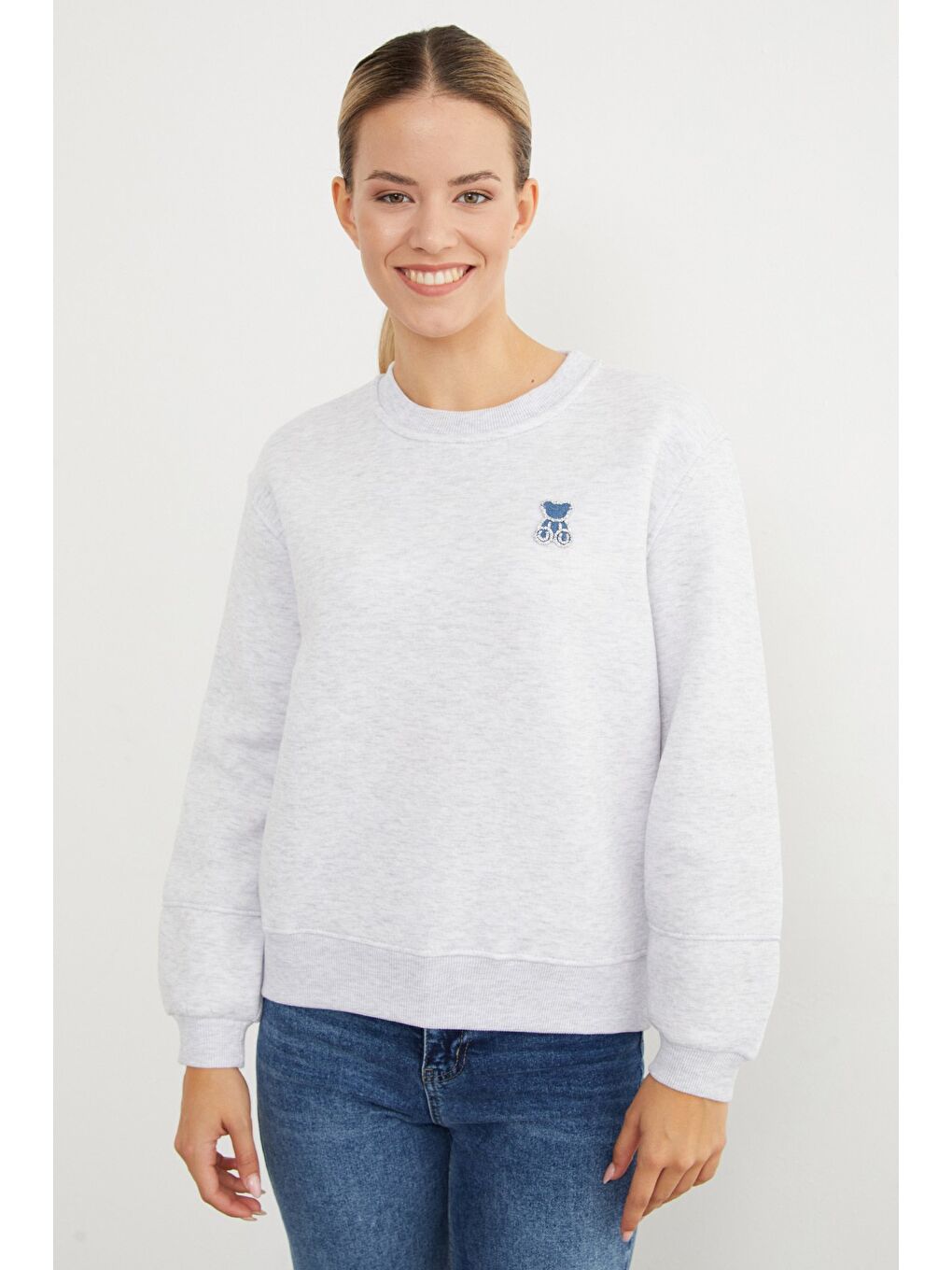 Gri 3 İplik Taş İşlemeli Ayıcık Nakışlı Sweatshirt-3