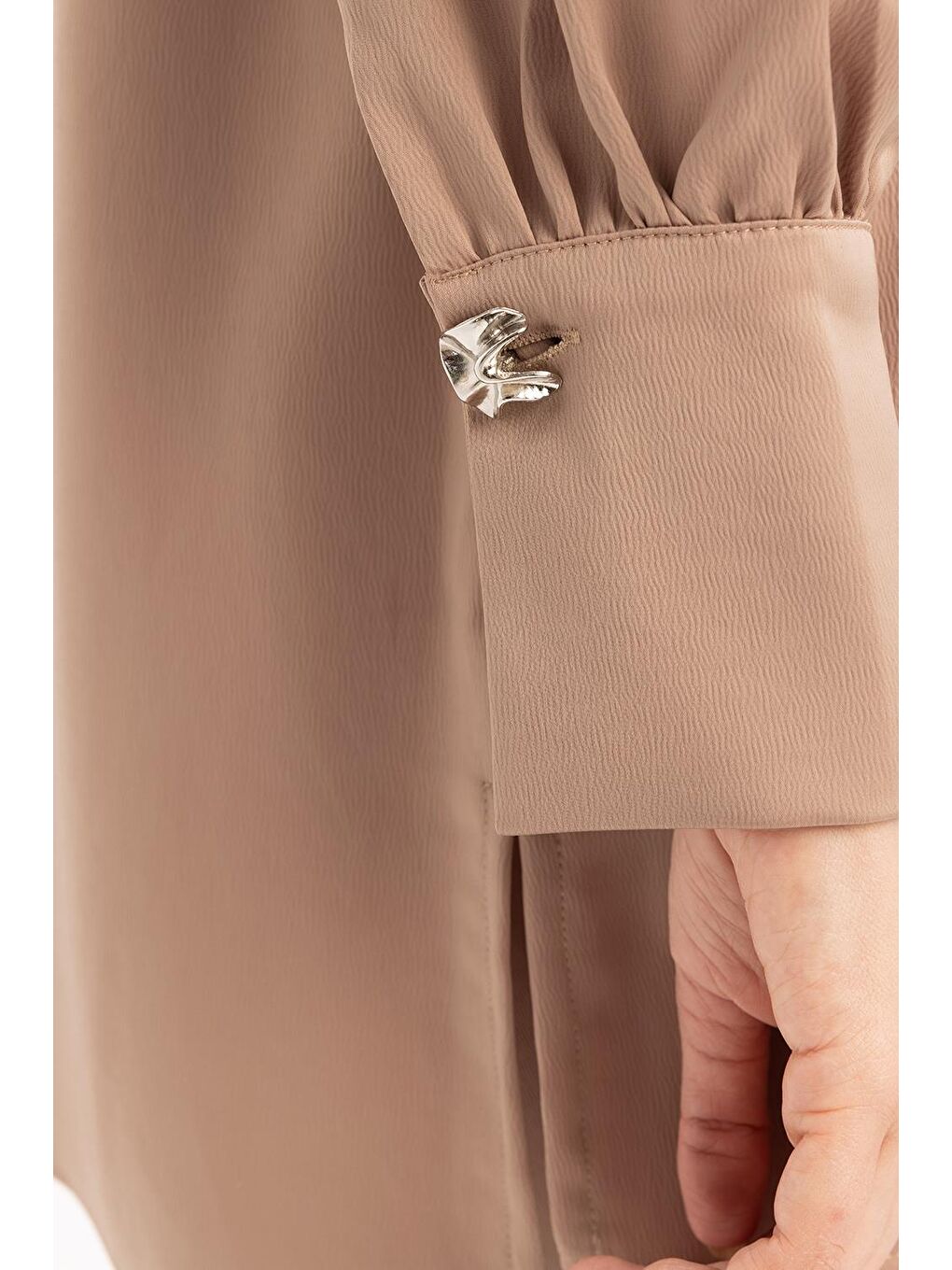 Bej Vizon-Kol Büzgülü Düğmeli Gömlek-3