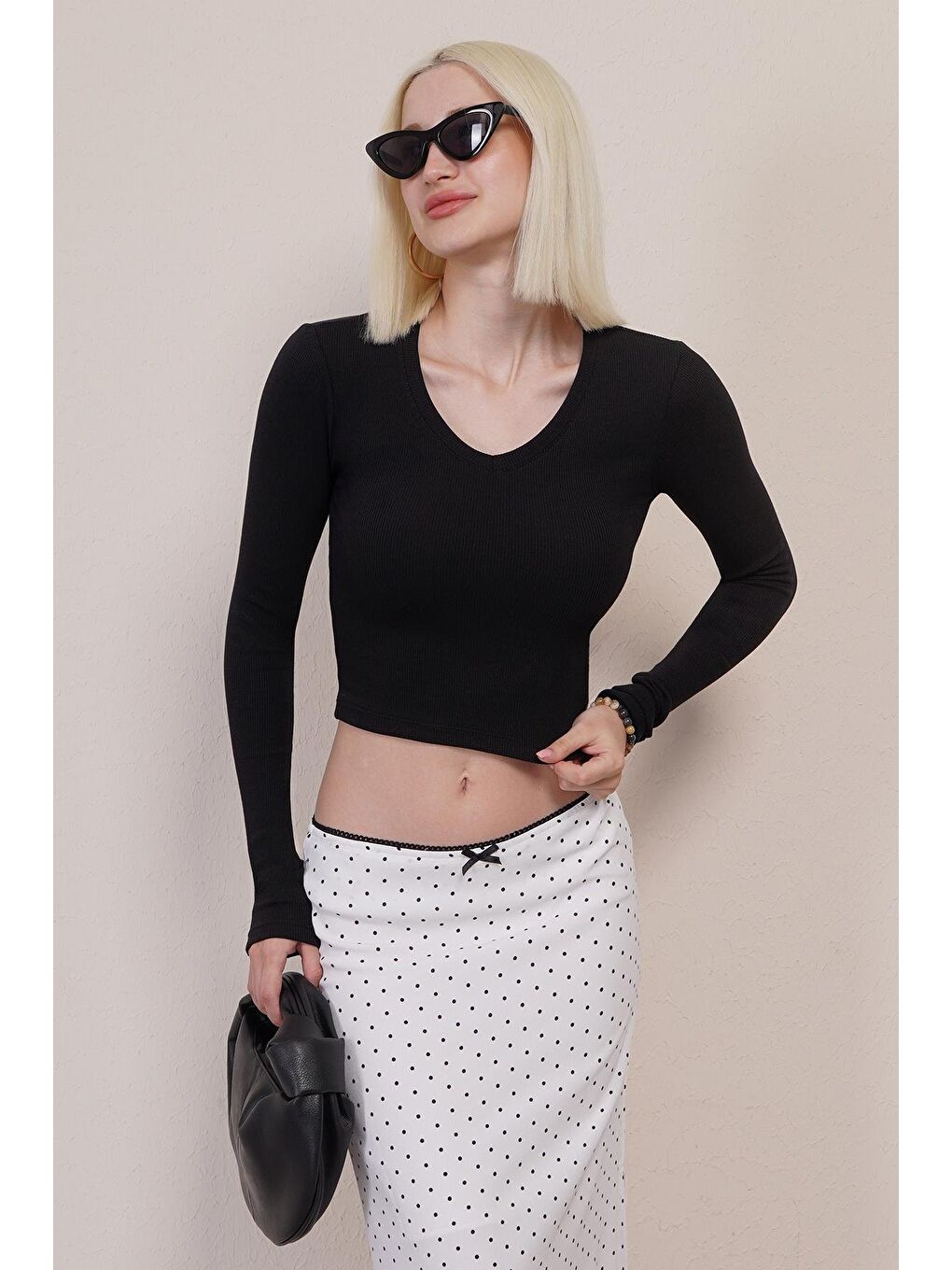 Siyah V Yaka Uzun Kollu Kaşkorse Body Mg2192-6