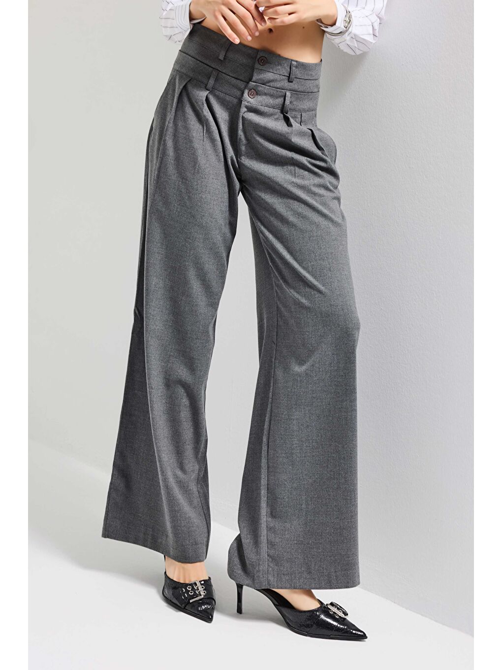 Kadın Antrasit s6 Tailored Fit Bol Kesim Çift Kemer Tasarım Poliviskon Kumaş Pantolon-4