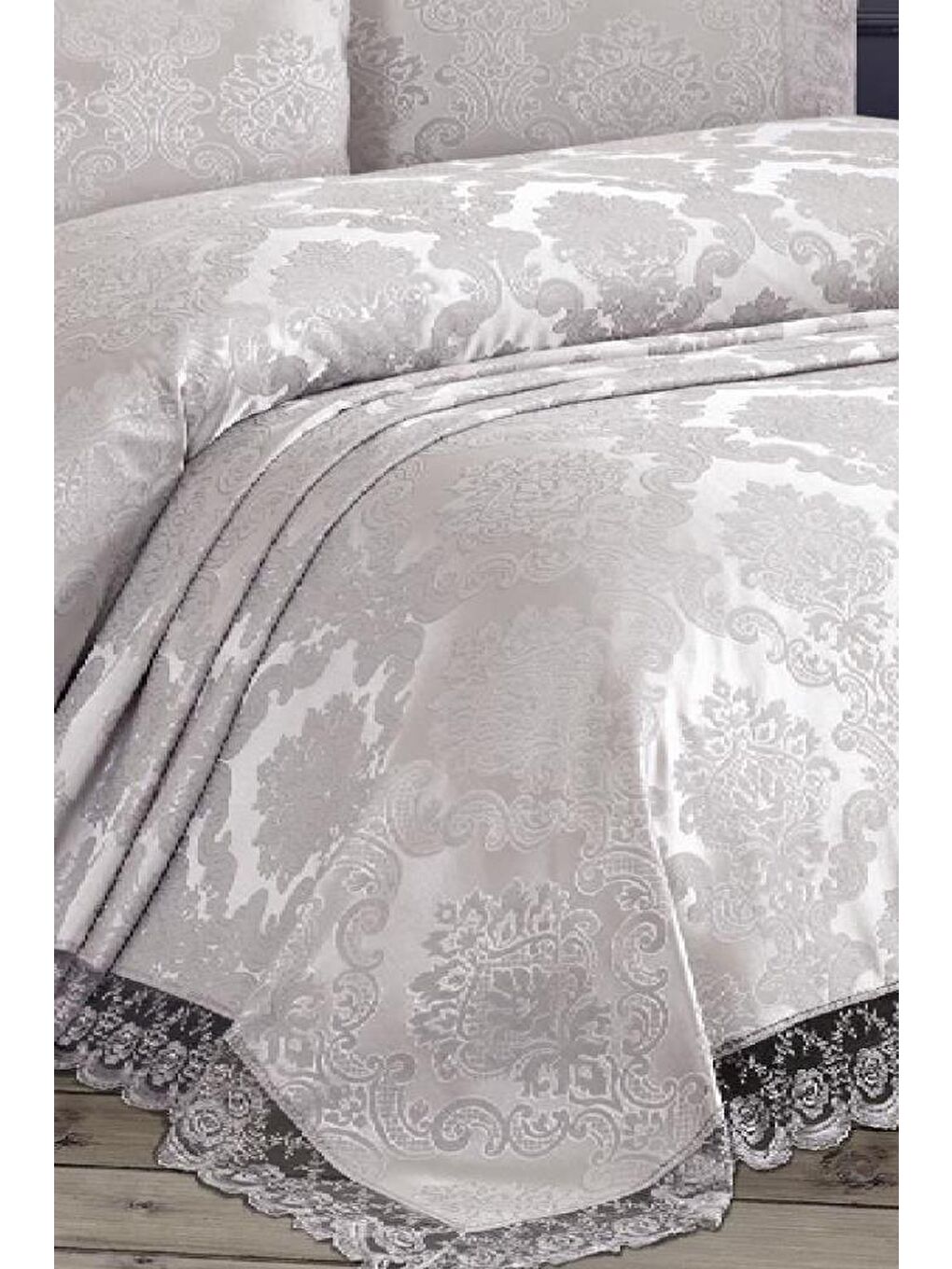 Karışık Fransız Dantelli Kure Yatak Örtüsü Gri-3