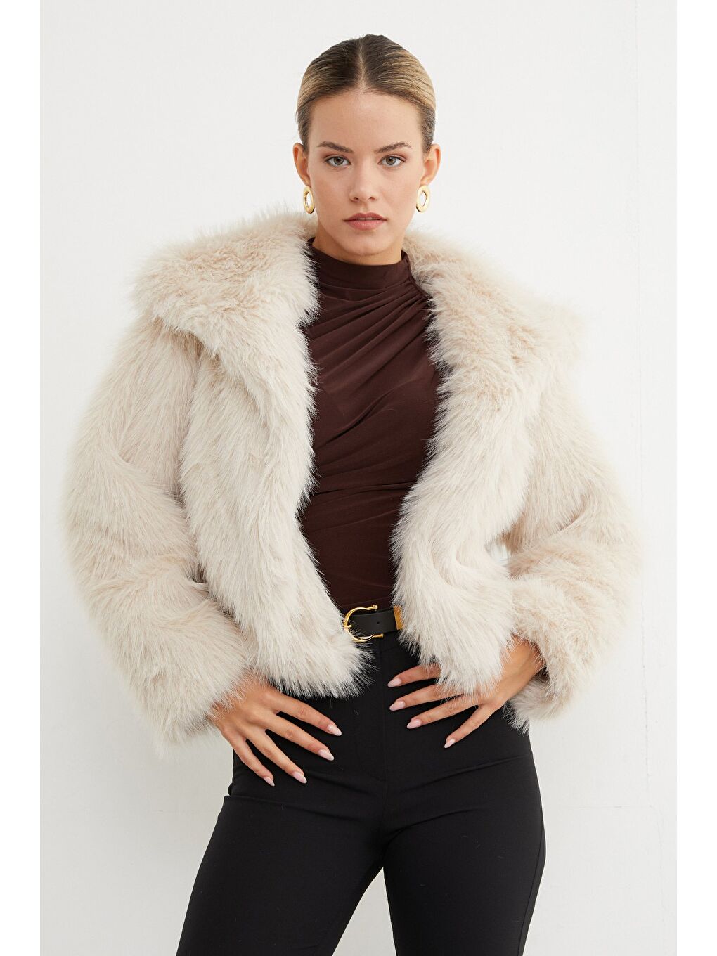 Bej Şal Yaka Suni Kürk Ceket