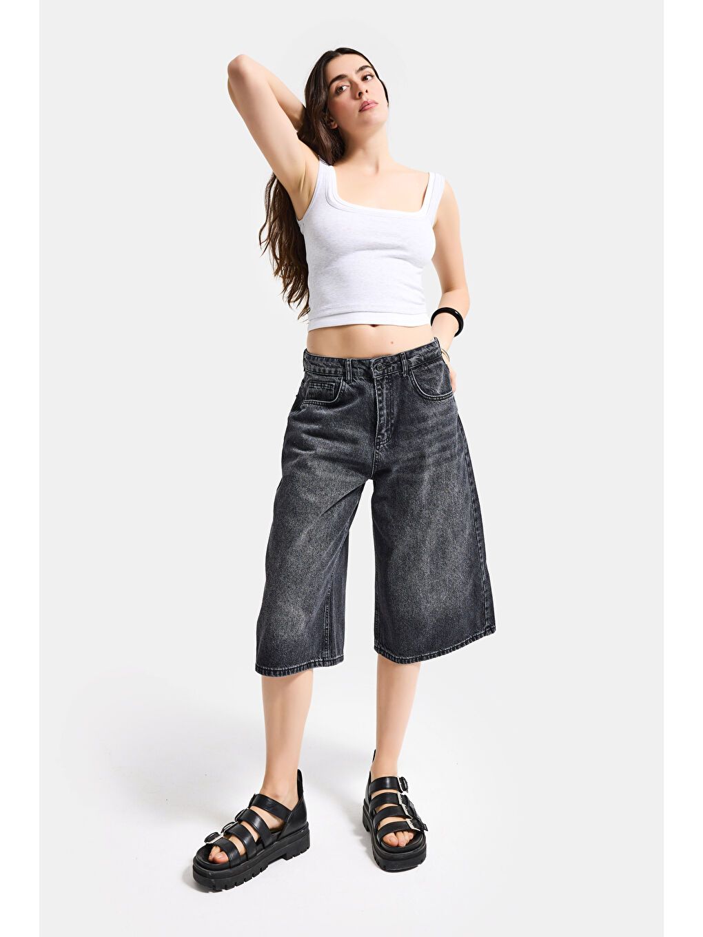 Gri Kadın Koyu Füme 2s6-1 Maxi Süper Baggy Fit Bermuda Denim Şort-2