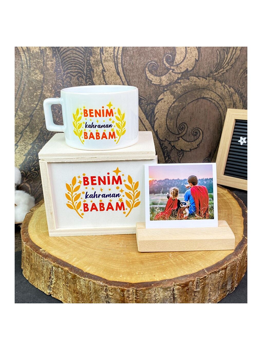 BAM HEDİYELİK EŞYA Karışık Benim Kahraman Babam Tasarımlı Kutulu Kupa Ve Ahşap Fotoğraf Tutucu Set - 1