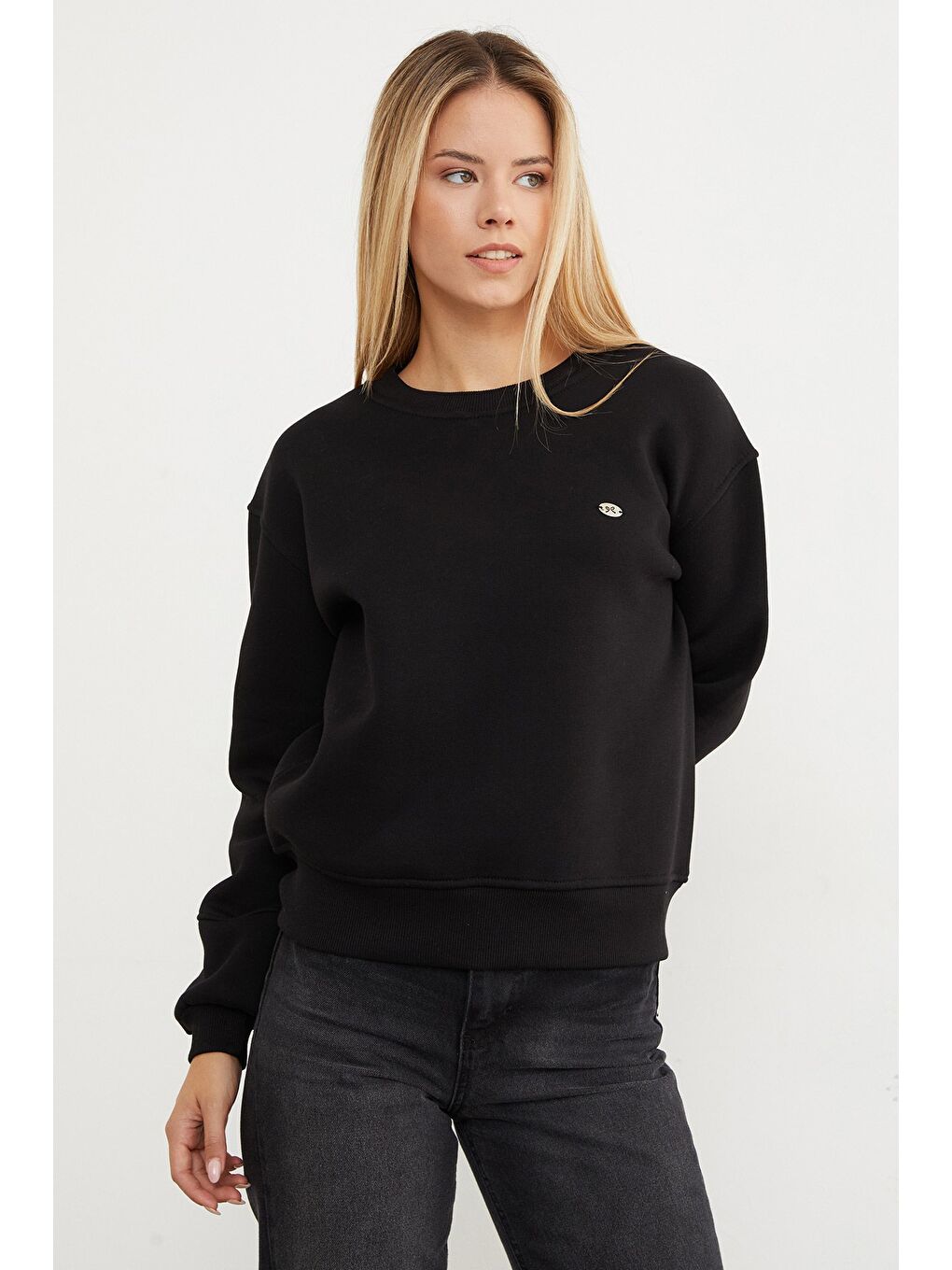 Siyah 3 İplik Metal Aksesuar Detaylı Sweatshirt-2