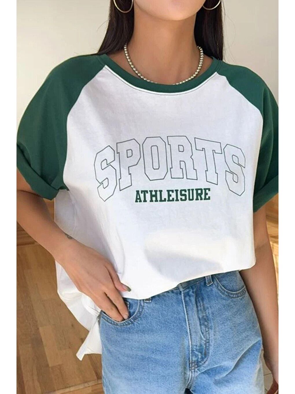 Trendseninle Kadın Pamuk Beyaz Kolları Yeşil Sports Baskılı Bisiklet Yaka Oversize Boyfriend tişört