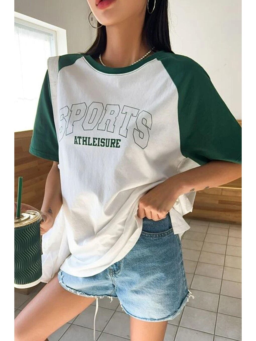 Trendseninle Kadın Pamuk Beyaz Kolları Yeşil Sports Baskılı Bisiklet Yaka Oversize Boyfriend tişört - 1