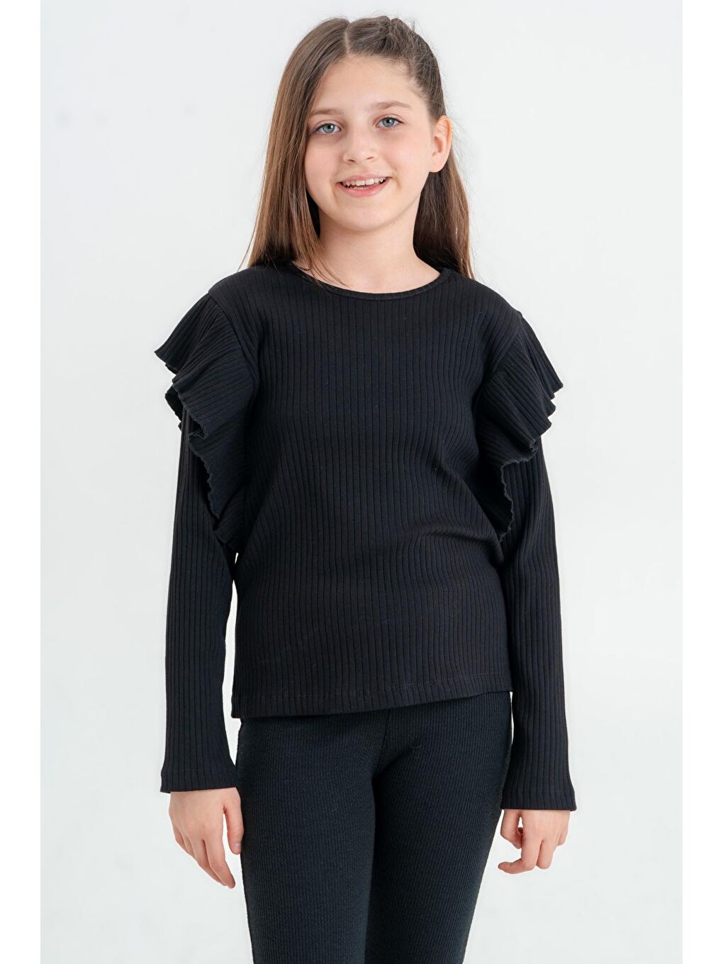 Kız Çocuk Siyah Fırfırlı 4-12 Yaş Sweatshirt - 23329-1-1