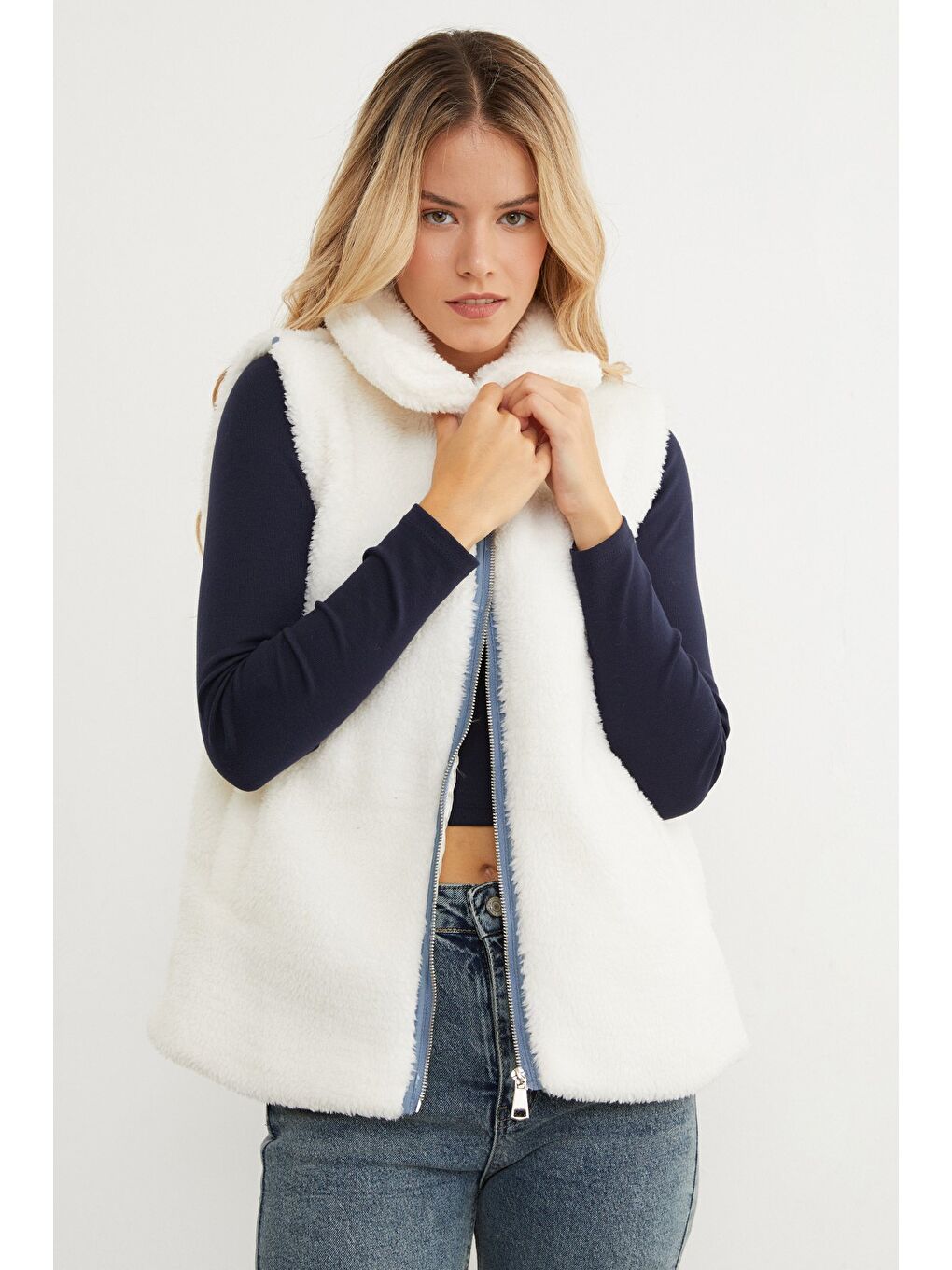 İndigo Polo Yaka Fermuarlı Pelüş Yelek-3