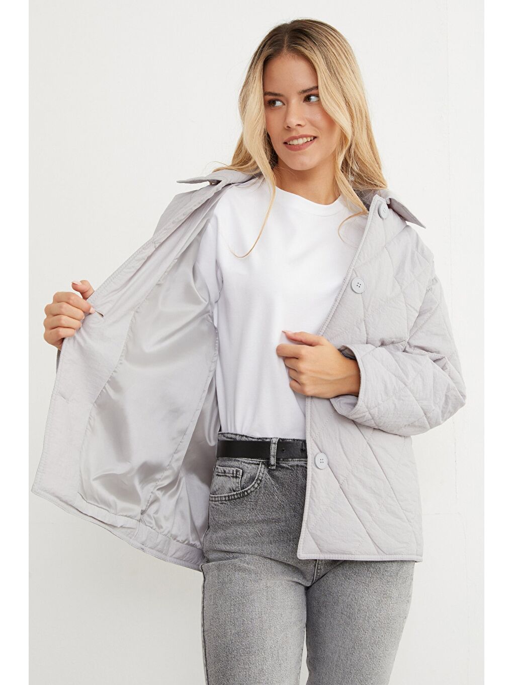 Gri Baklava Desen Kapitone Oversize Düğmeli Mont-3