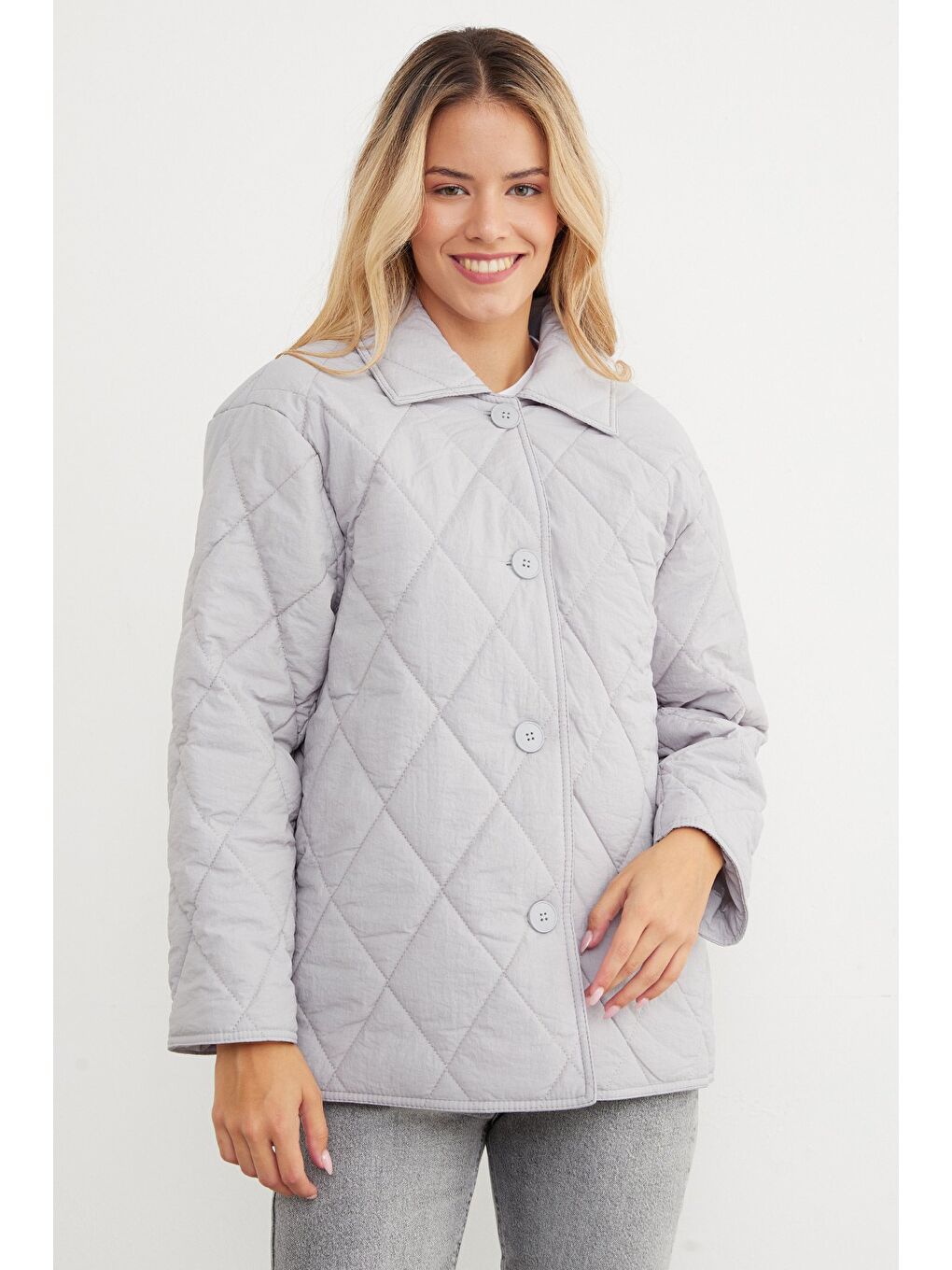 Gri Baklava Desen Kapitone Oversize Düğmeli Mont-4