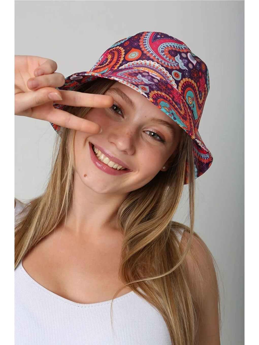 Beyaz Desenli Bucket Şapka RŞ-112 01 Renkli Şal-1