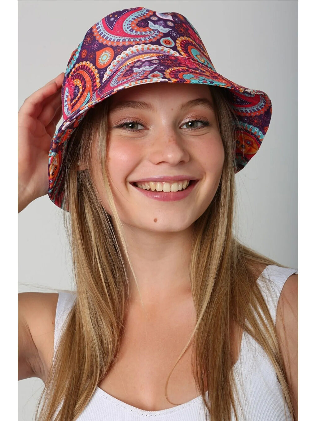 Beyaz Desenli Bucket Şapka RŞ-112 01 Renkli Şal-3