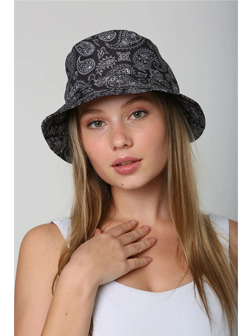 Desenli Bucket Şapka RŞ-112 09 Siyah Beyaz Şal-4