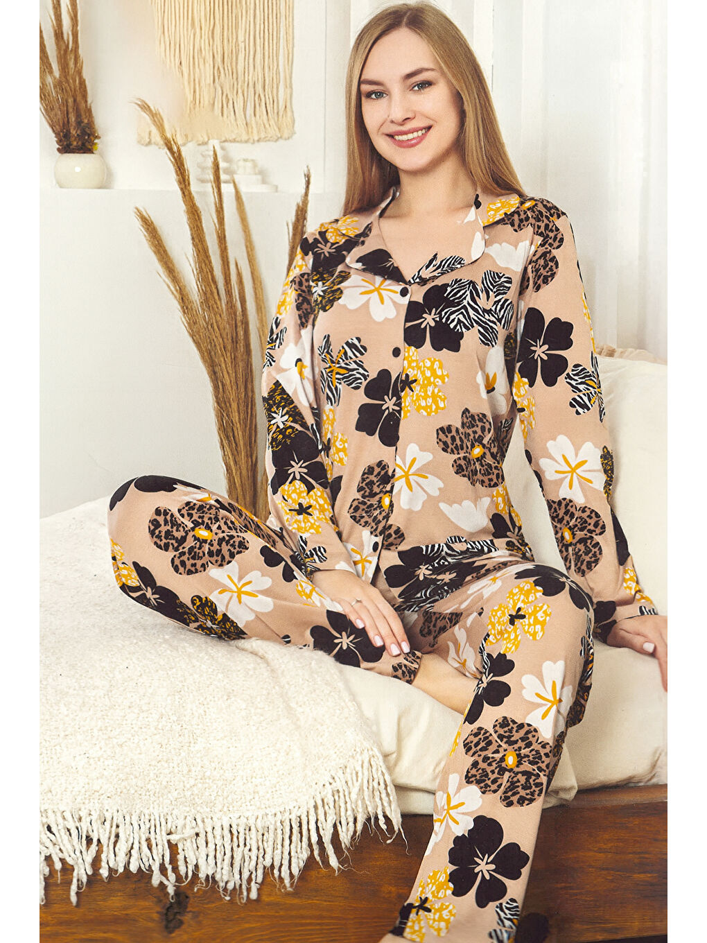 Bej Kadın Çiçek Desen Saphire Önü Düğmeli Pijama Takımı 0507 Vizon-3