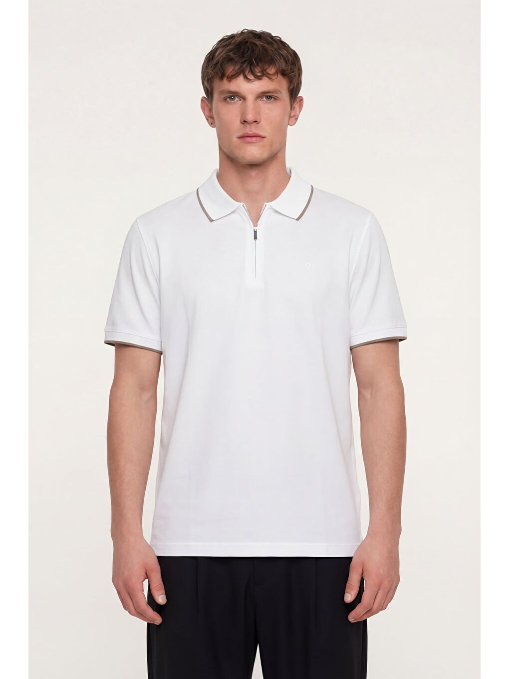 Erkek Beyaz Normal Kesim Regular Fit %100 Pamuk Fermuarlı Polo Yaka Tişört