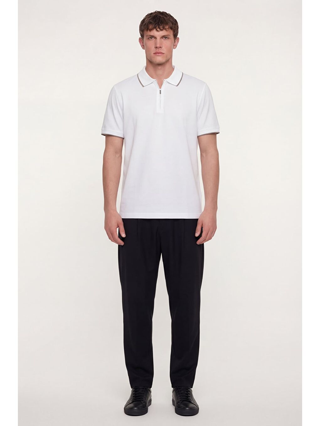 Erkek Beyaz Normal Kesim Regular Fit %100 Pamuk Fermuarlı Polo Yaka Tişört-1