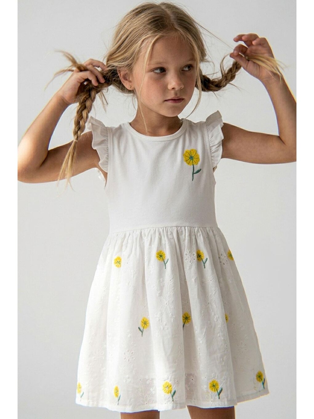 Kız Çocuk Ellbise Sarı Çiçek Nakışlı Eteği Dantel Detaylı Çiçekli Ekru (3-8 Yaş)-1