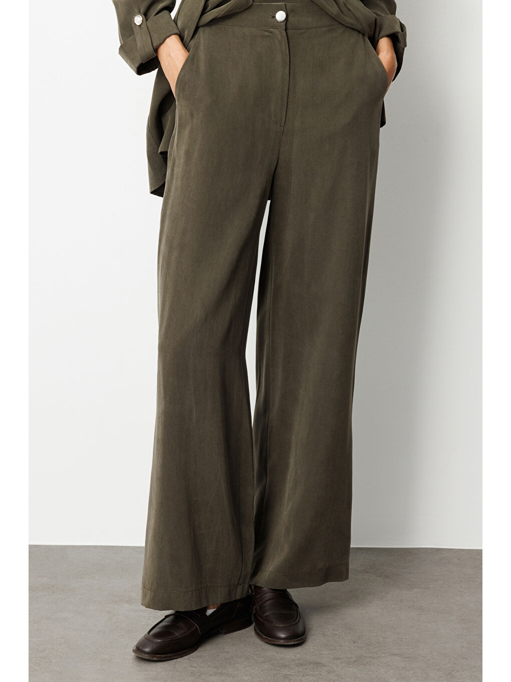 Geniş Paça beli Lastikli Haki Cupro Pantolon-1