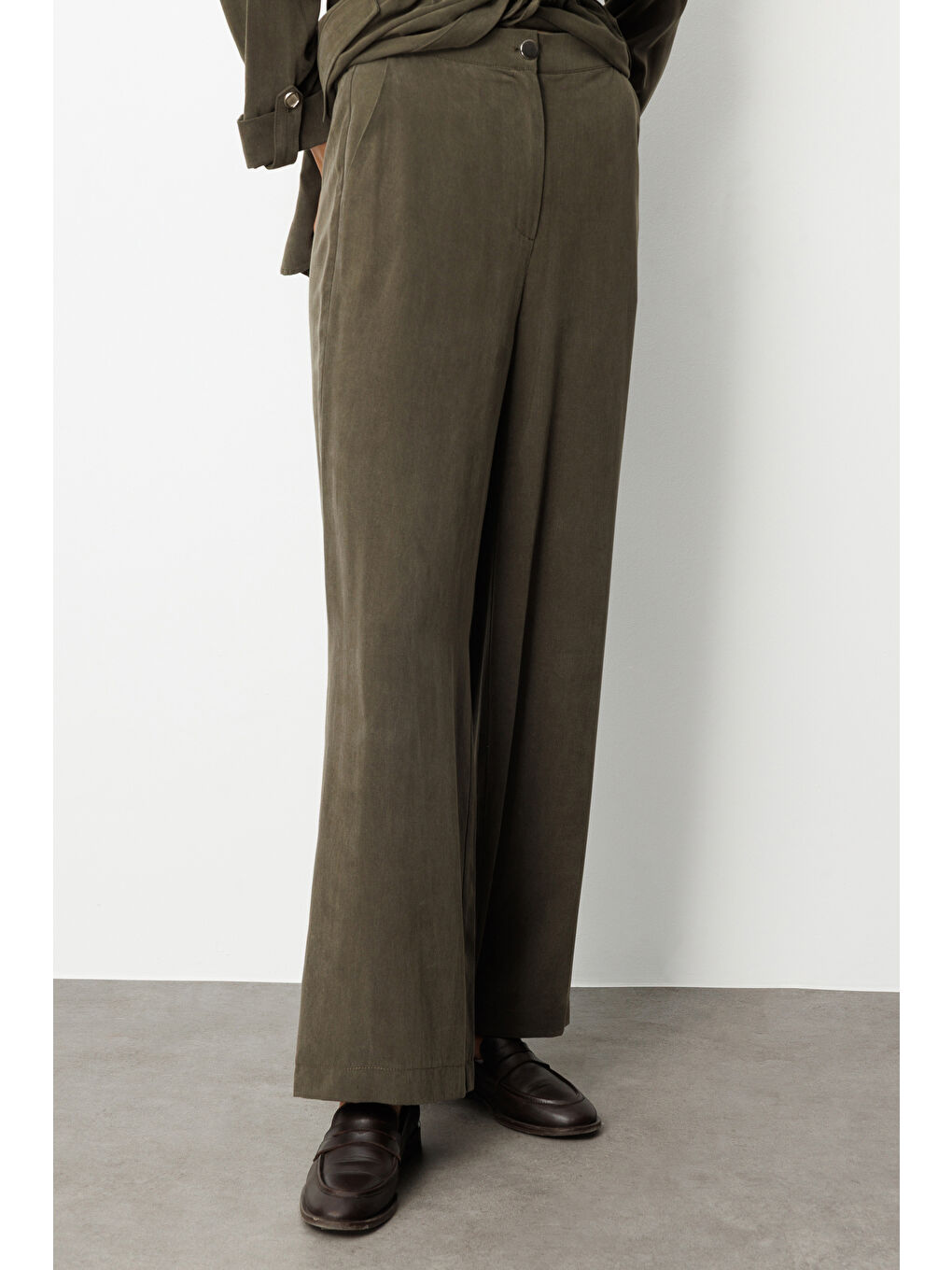 Geniş Paça beli Lastikli Haki Cupro Pantolon-3