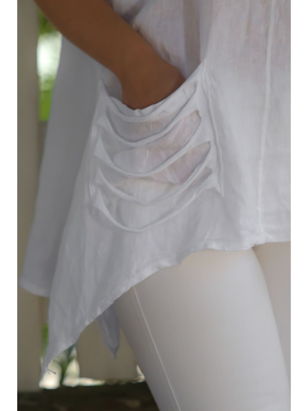 İtalyan Beyaz Havuz Yaka Cepli Yıkamalı Keten Asimetrik Oversize Dokuma Bluz 75 65-2