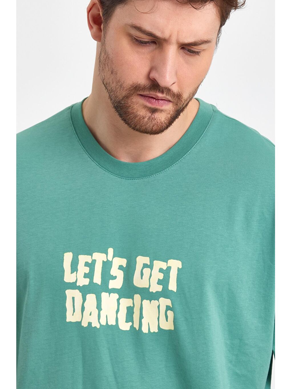 Yeşil Oversize Fit Bisiklet Yaka %100 Pamuk Sırt Baskılı Erkek Tişört RF0410-2