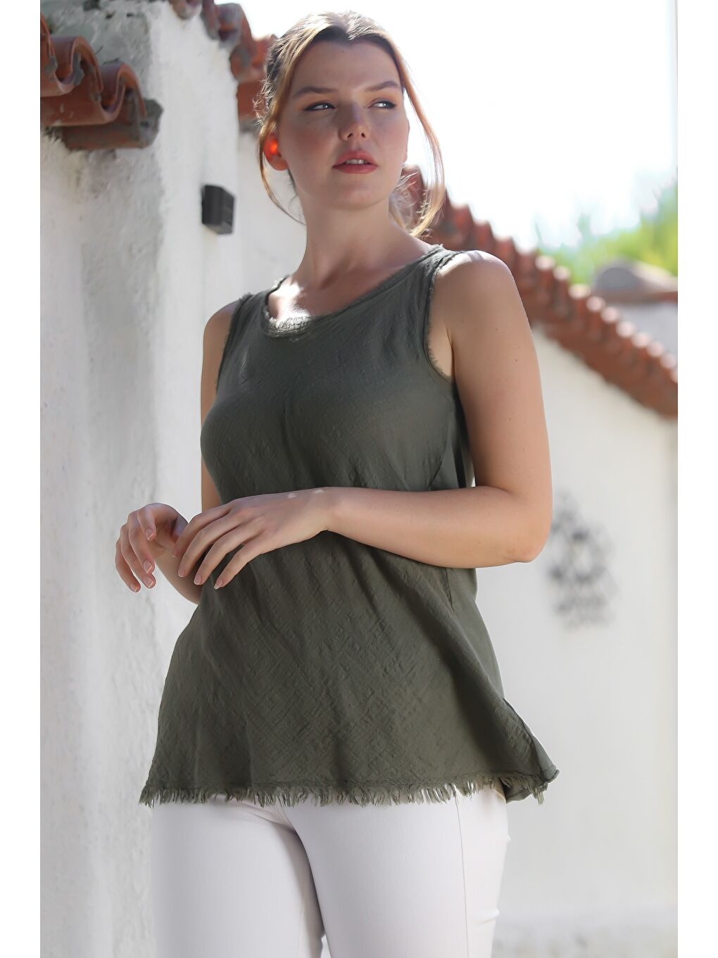 Organik Pamuk Haki Havuz Yaka Kolsuz İnce Yıkamalı Ve Pis Dikişli Uzun Dokuma Bluz 78 60-2