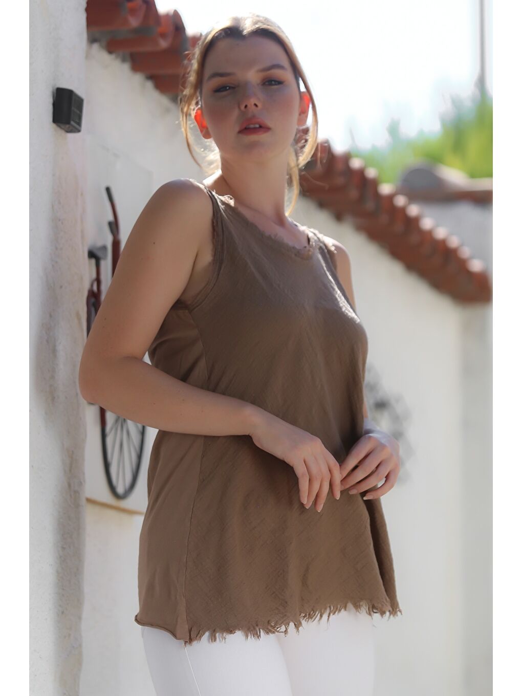 Bej Organik Pamuk Vizon Havuz Yaka Kolsuz İnce Yıkamalı Ve Pis Dikişli Uzun Dokuma Bluz 78 60-3