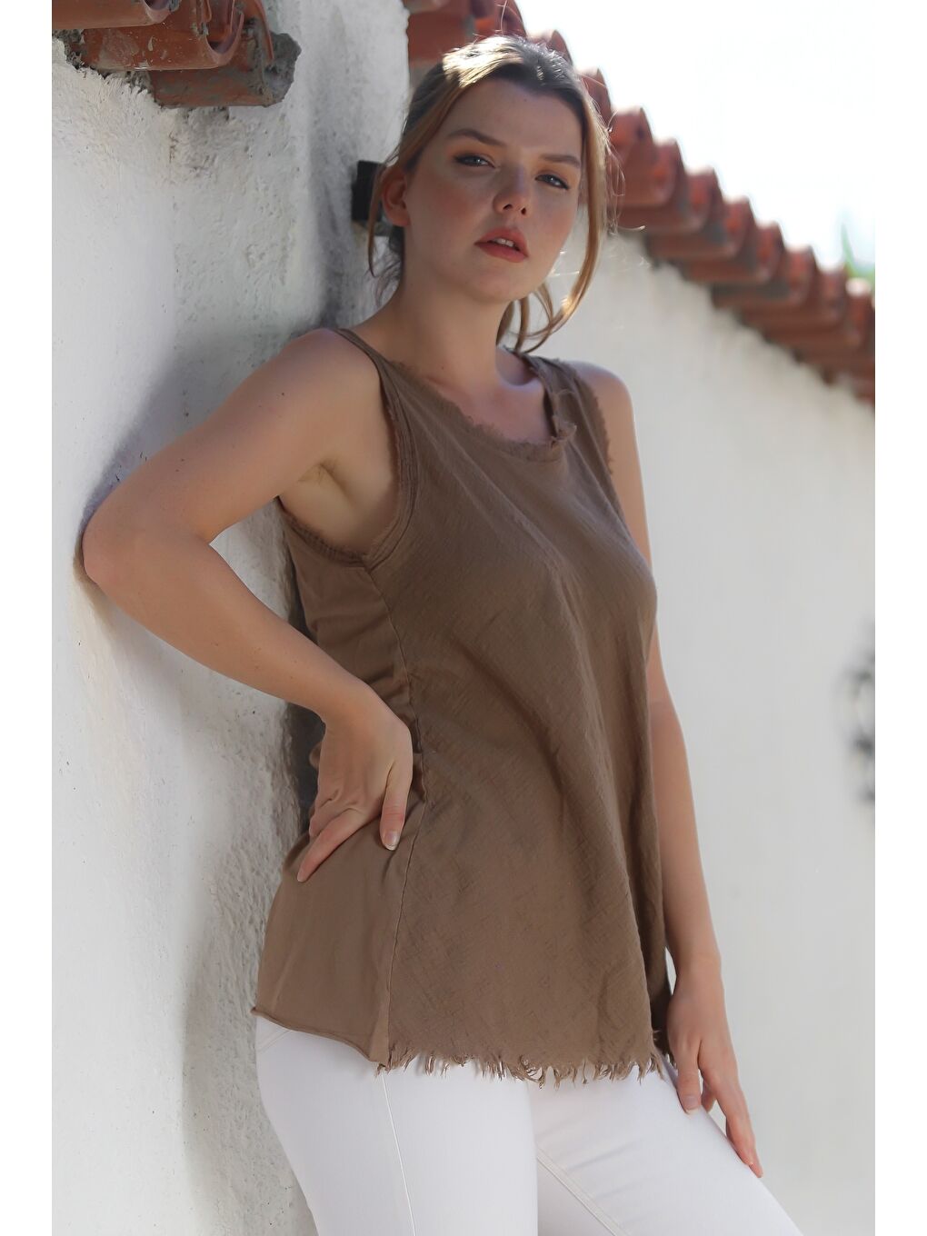 Bej Organik Pamuk Vizon Havuz Yaka Kolsuz İnce Yıkamalı Ve Pis Dikişli Uzun Dokuma Bluz 78 60-4