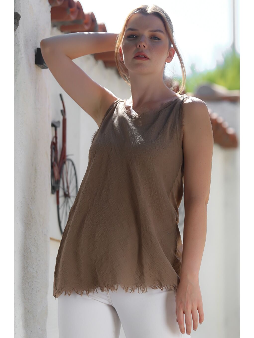 Bej Organik Pamuk Vizon Havuz Yaka Kolsuz İnce Yıkamalı Ve Pis Dikişli Uzun Dokuma Bluz 78 60-6