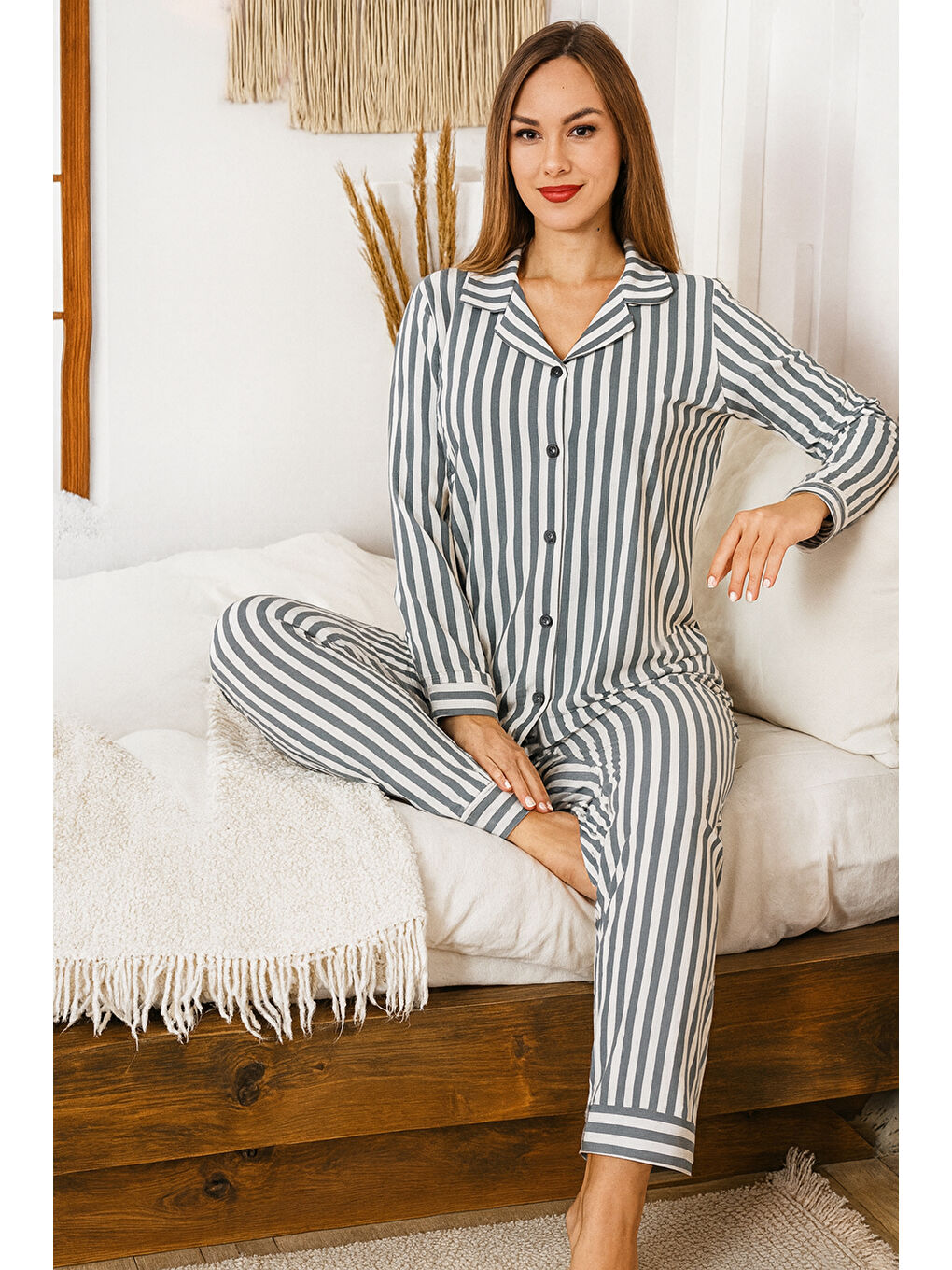 Kadın Çizgili Desen Suprem Önü Düğmeli Pijama Takımı 0495 Antrasit-1