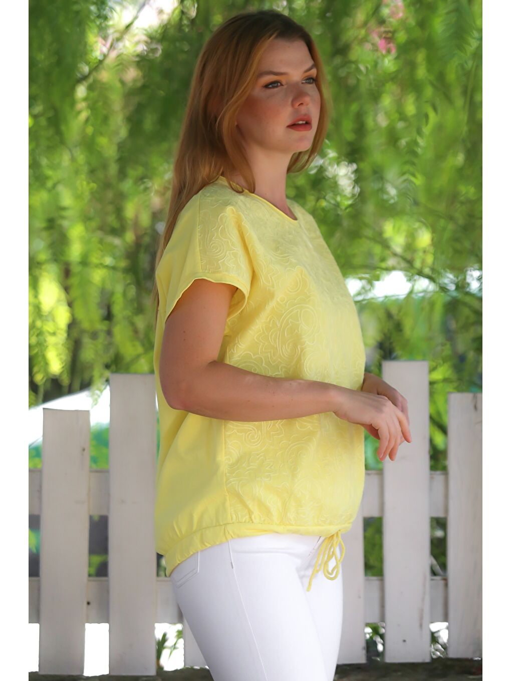 İtalyan Sarı Yuvarlak Yaka Düşük Kol Bağlamalı Allover Nakışlı Pamuklu Dokuma Bluz 68 65-5