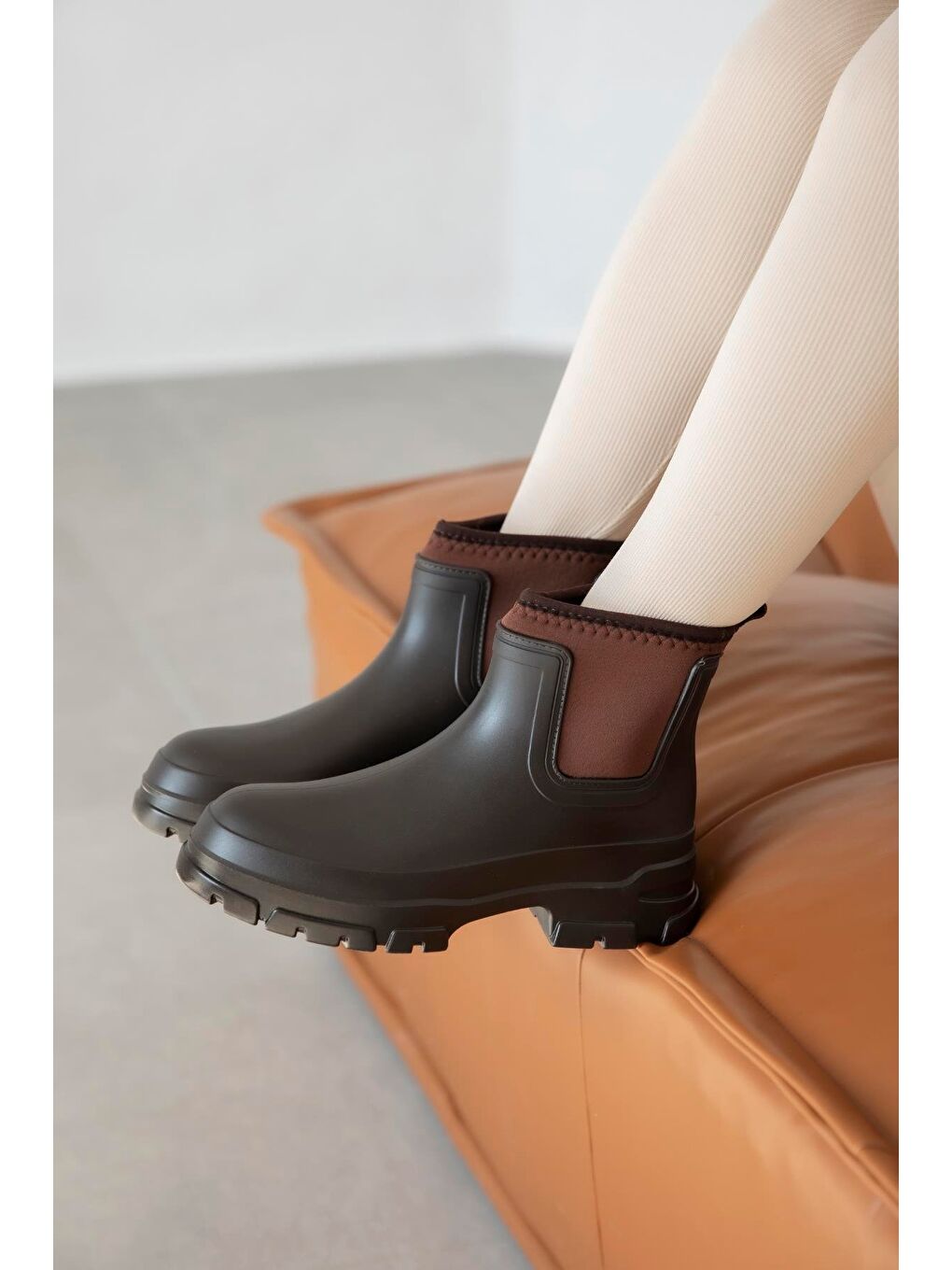 Kahverengi Carmen  Plastik Su Geçirmez  Kadın Bot Kahve-1