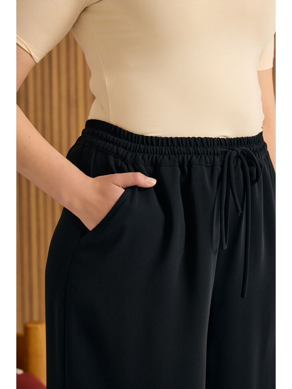 Siyah Beli Lastikli Pantolon Etek-4