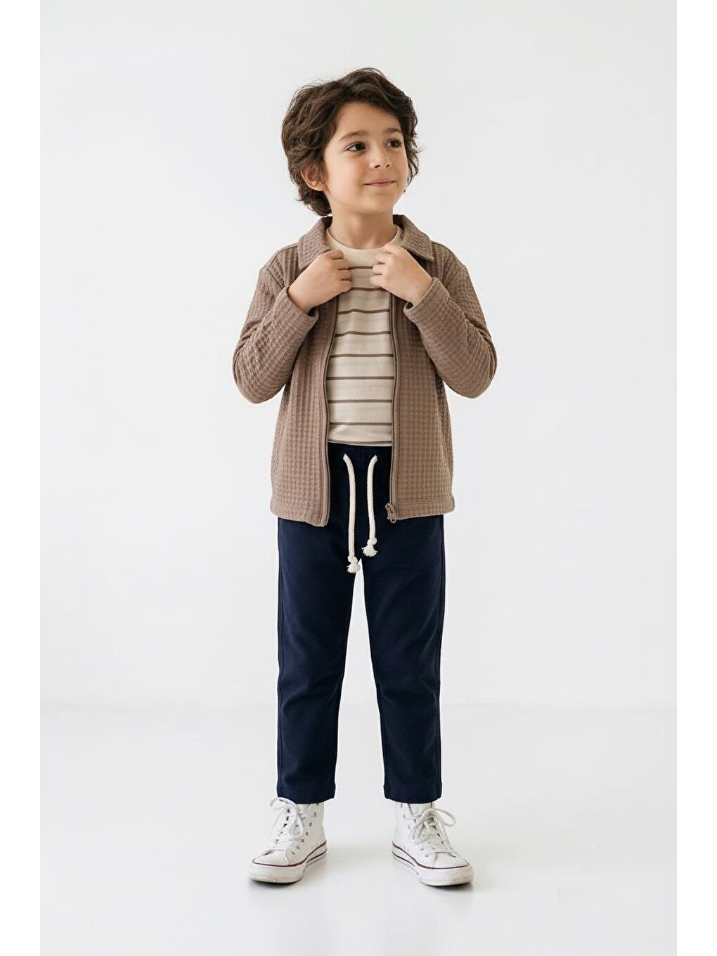 Bej Hırkalı Pantolon Tişört 3lü Takım-3