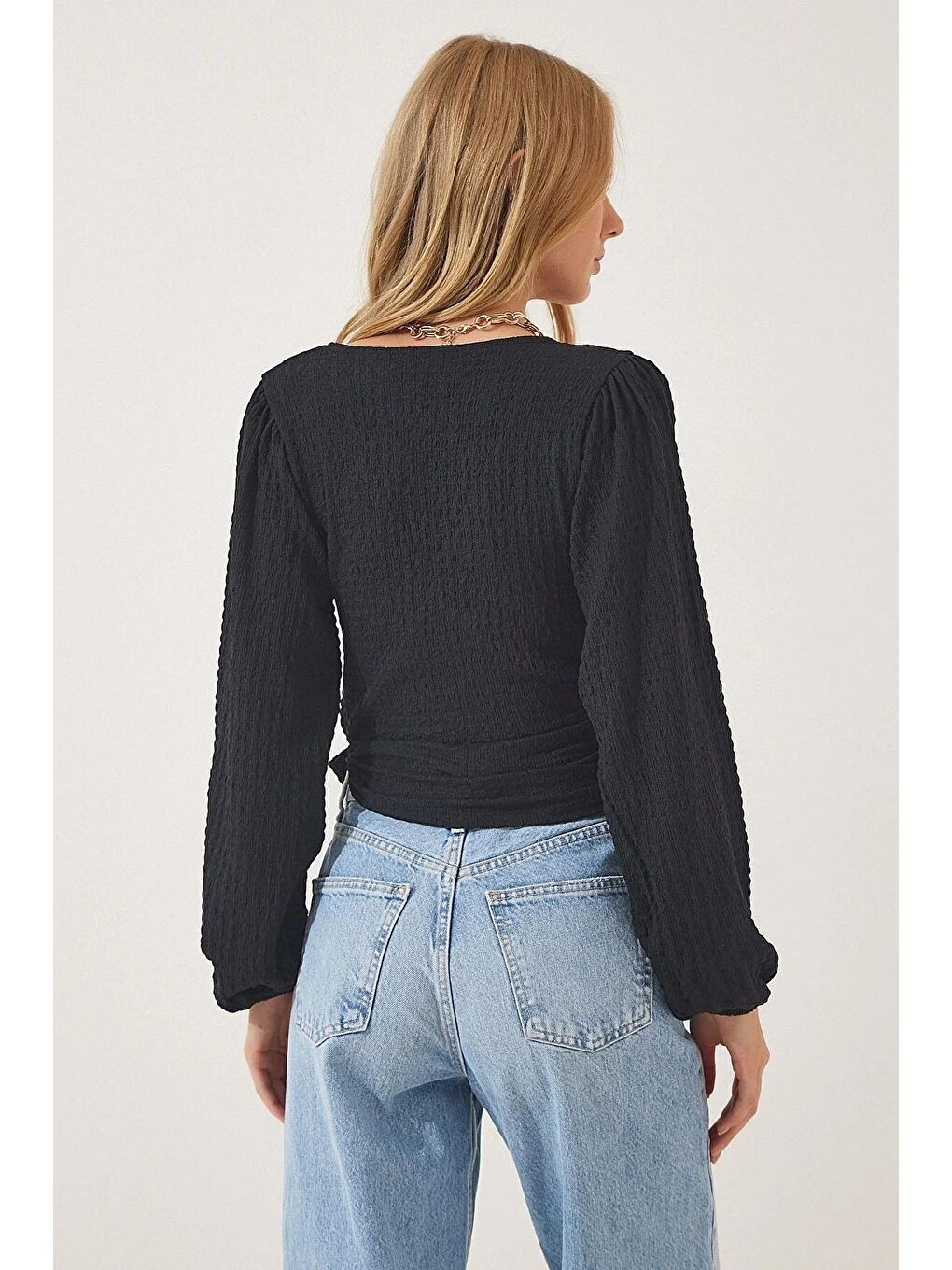 Kadın Siyah Dokulu Anvelop Yaka Kuşaklı Trend Rahat Örme Bluz HZL23W-BD104411-3