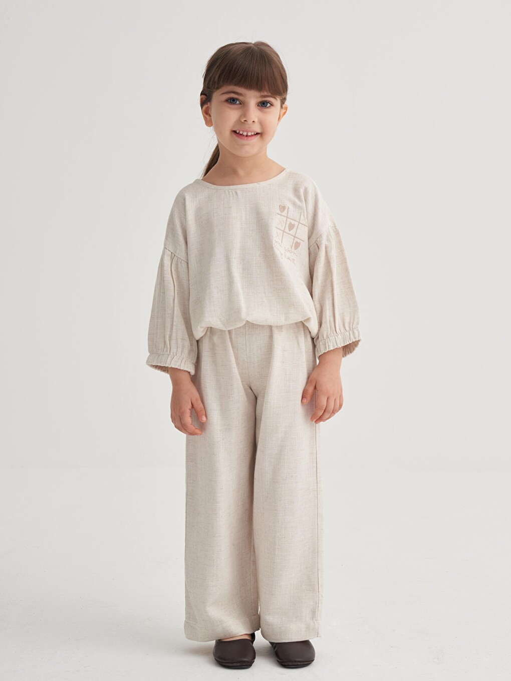 Ekru Bol Pantolonlu Nakışlı Keten Takım 2-7 Yaş Naturel