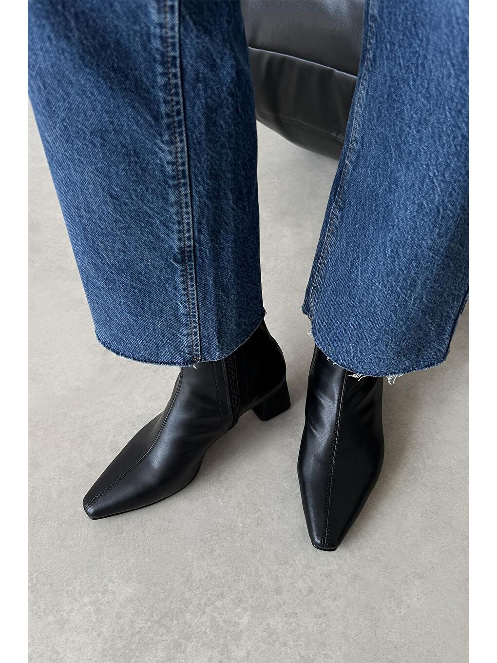 Amor Kadın Streç Küt Kalıp Deri Bot Siyah-1