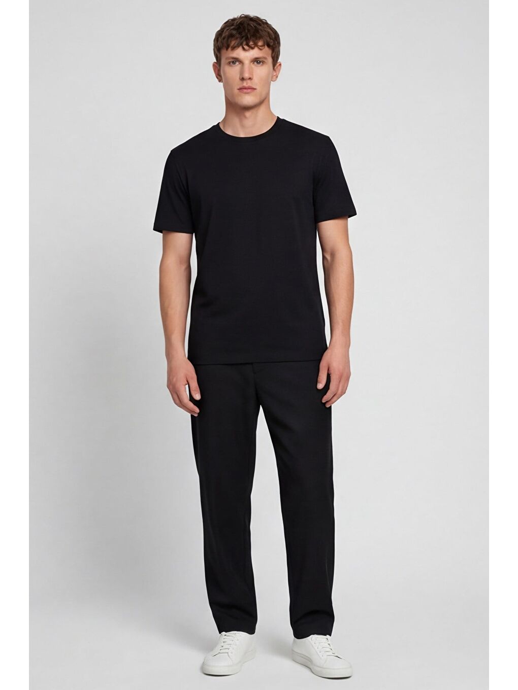 Erkek Siyah Normal Kesim Regular Fit %100 Pamuk Bisiklet Yaka Basic Tişört-1