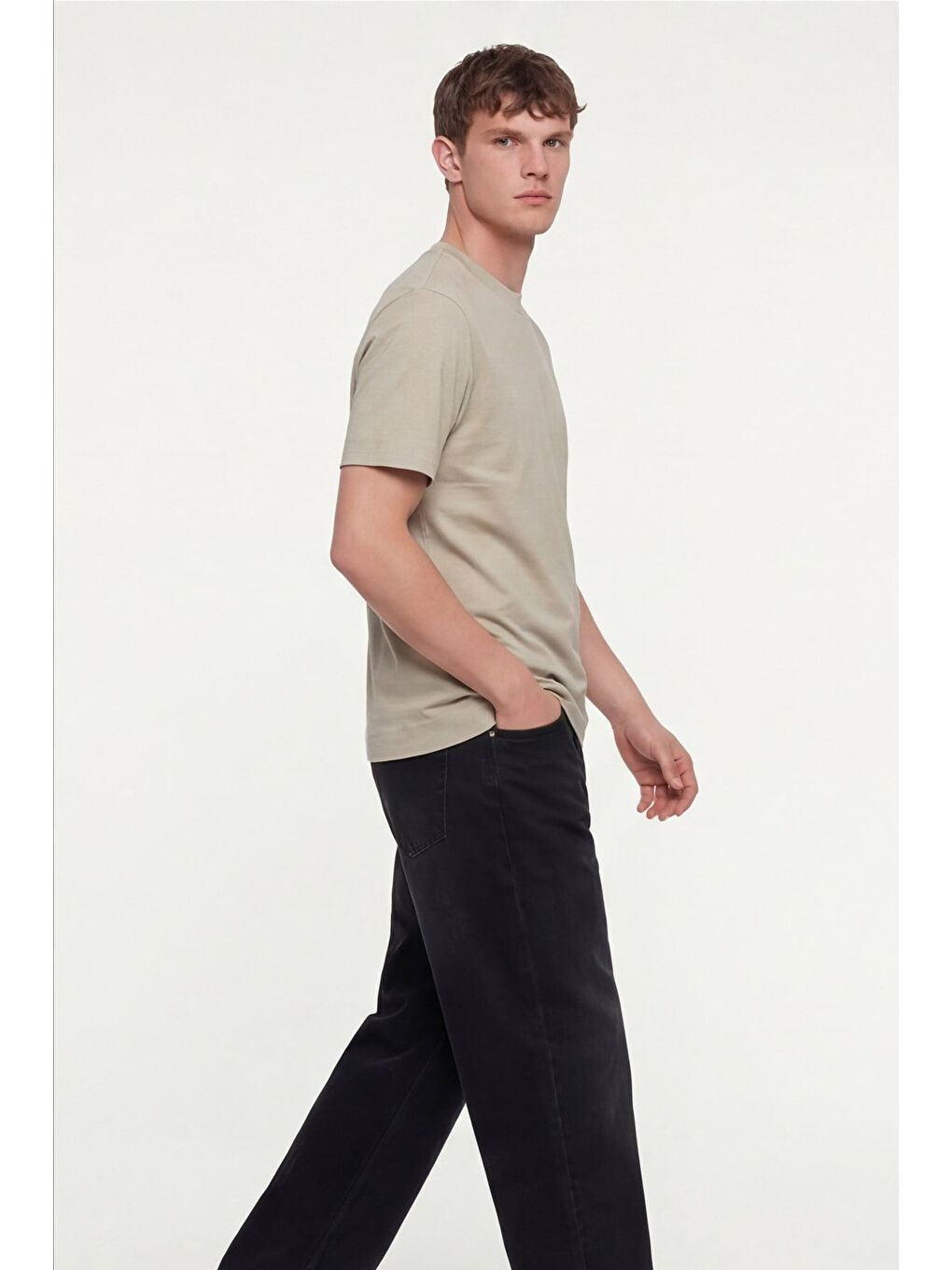 Ekru Erkek Krem Normal Kesim Regular Fit %100 Pamuk Dokuma Bisiklet Yaka Basic T-Shirt-2