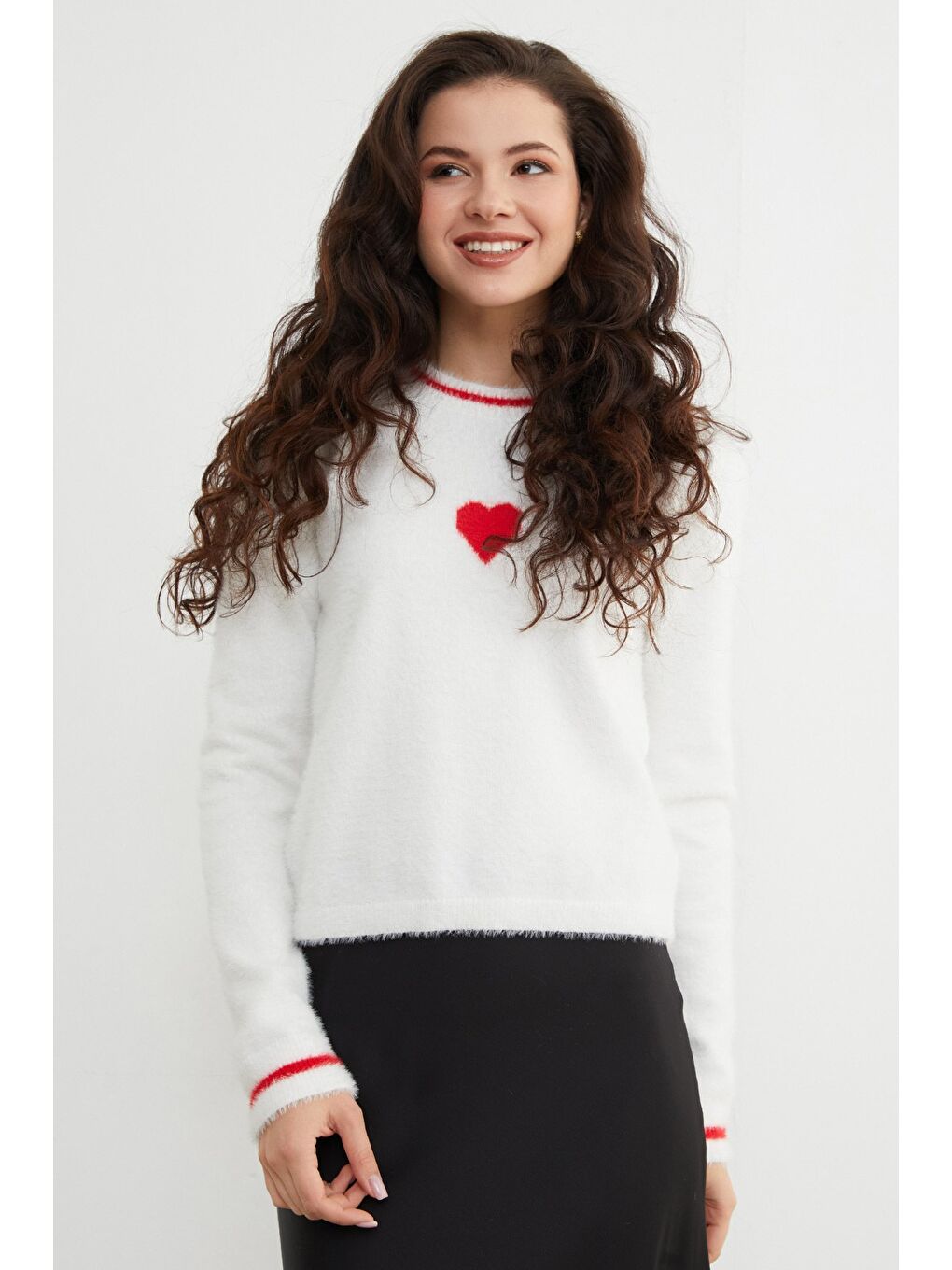 Kırmızı Kalp Desenli Bisiklet Yaka Sakallı Kazak-2