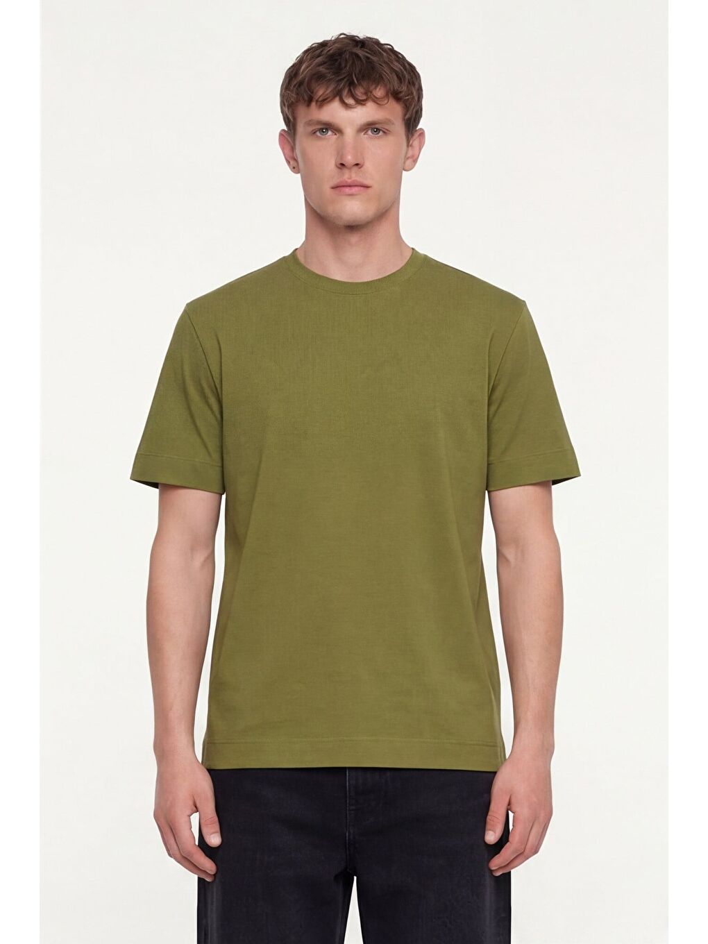 Erkek Fıstık Yeşili Normal Kesim Regular Fit %100 Pamuk Dokuma Bisiklet Yaka Basic T-Shirt