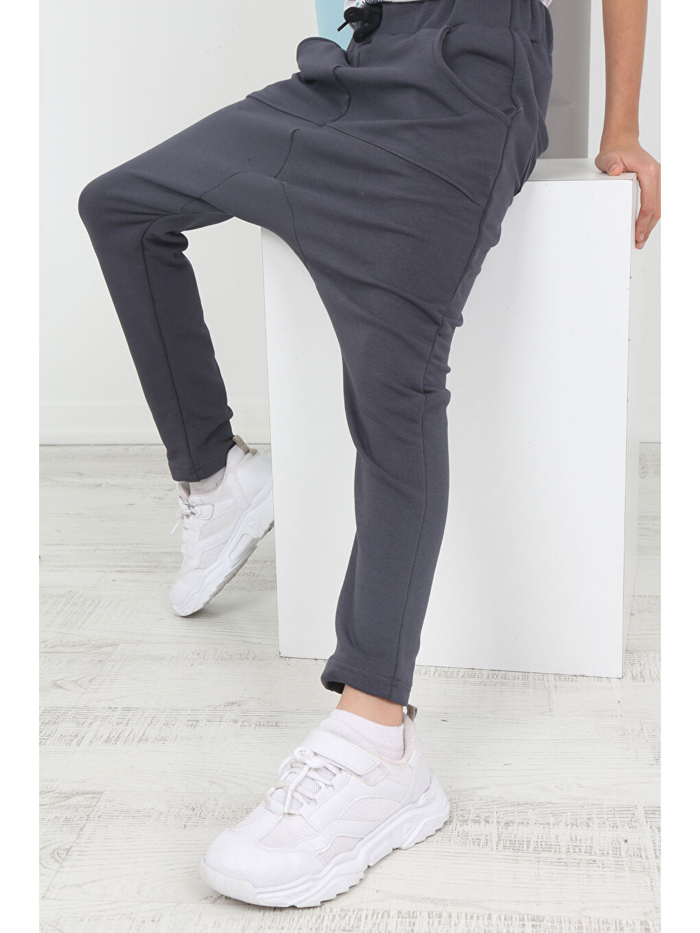 Antrasit Erkek Çocuk Şalvarlı Eşofman Alt-3