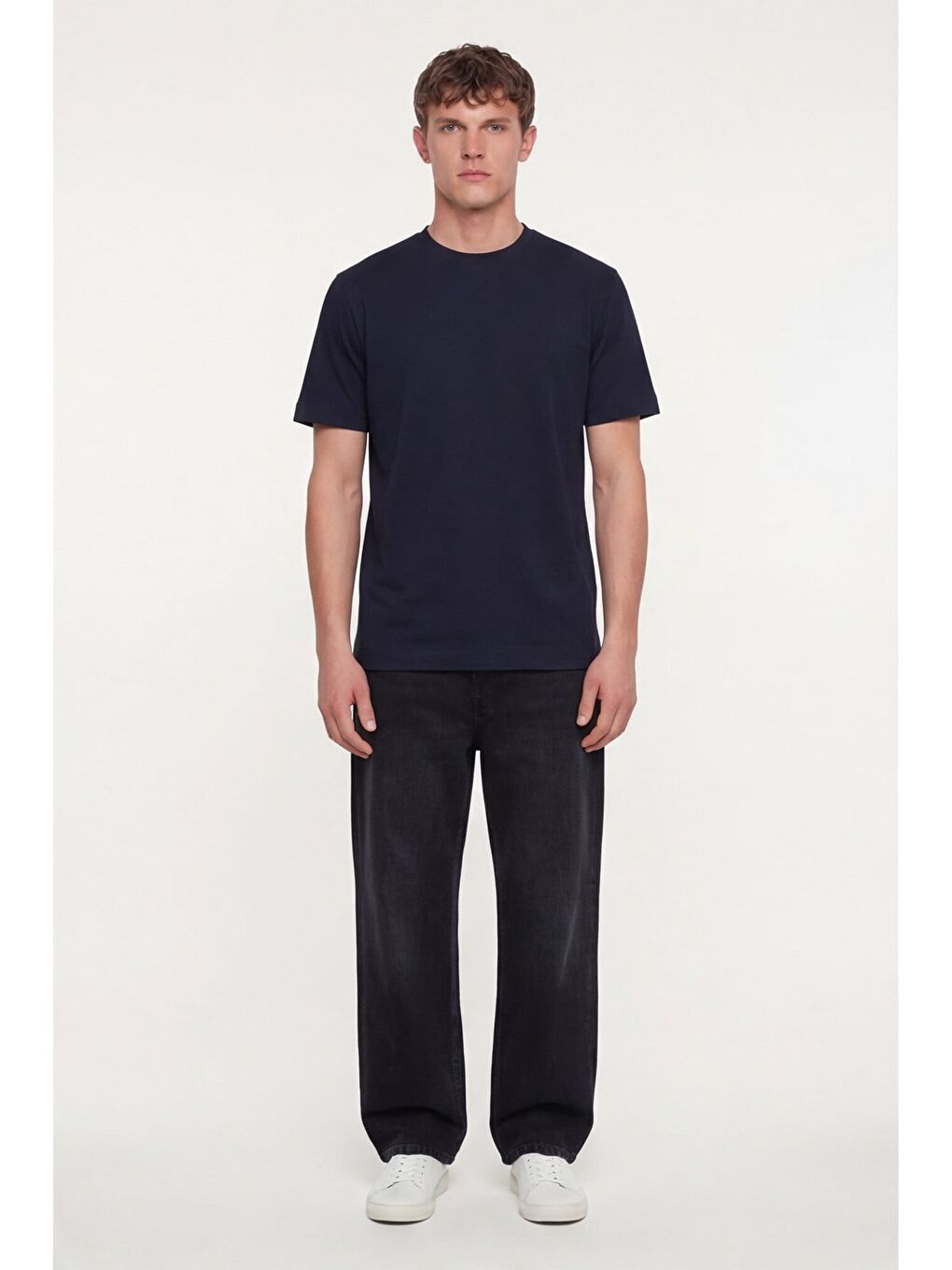 Erkek Lacivert Normal Kesim Regular Fit %100 Pamuk Dokuma Bisiklet Yaka Basic T-Shirt-1