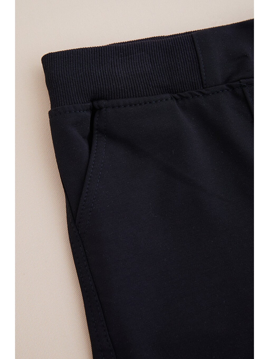 Siyah Beli Bağcıklı Penye Kumaş Unisex Çocuk Pantolon-1