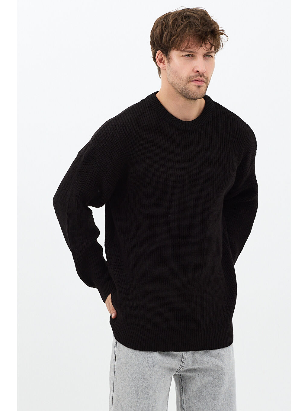 Erkek Siyah Regular Fit Bisiklet Yaka Örgülü Triko-3